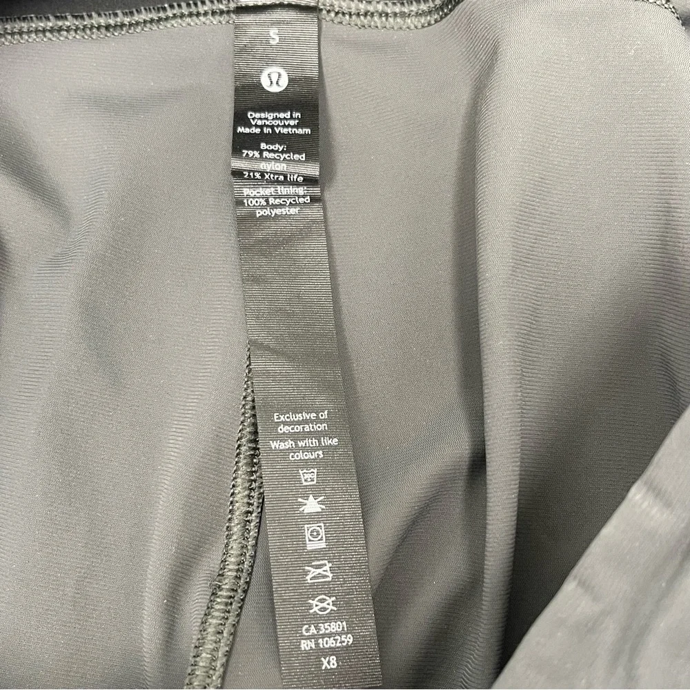 Lululemon surge joggers 29”‎ dark gray men’s size small